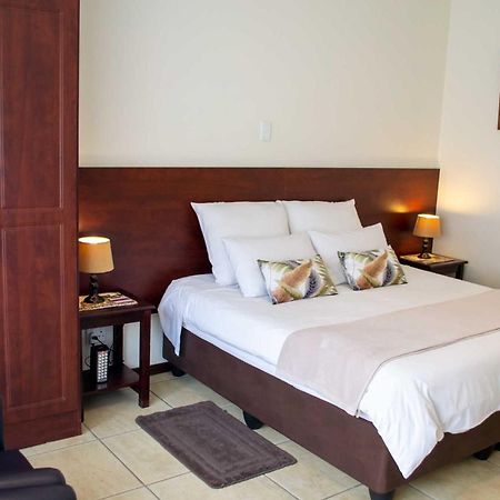 מידרנד Amohela Guesthouse חדר תמונה